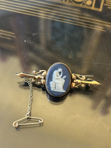 Wedgwood jasper brooch - wedgwood,