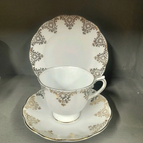 Vintage royal albert white - royal,