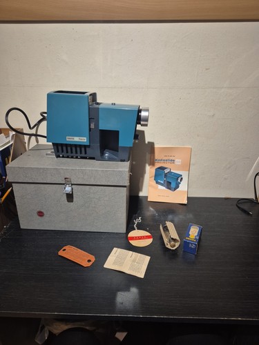 Vintage kodaslide projector - vintage,