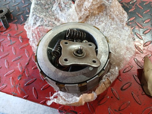 Honda cb550 clutch basket - honda,