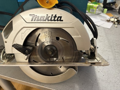 Makita hs7611j 1600w - hs7611j, a