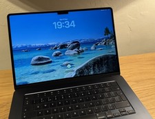 MacBook Air 15inch M3 8Core