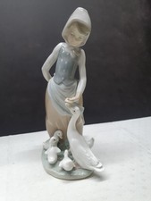 LLADRO Figurine - Snails for