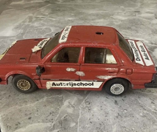 Corgi triumph acclaim - acclaim, red