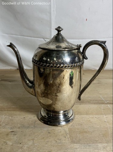 Rogers silver plate teapot - wm,