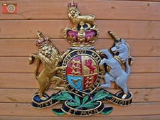 LARGE ROYAL COAT OF ARMS WALL