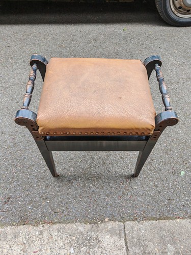 Vintage oak piano - piano, stool