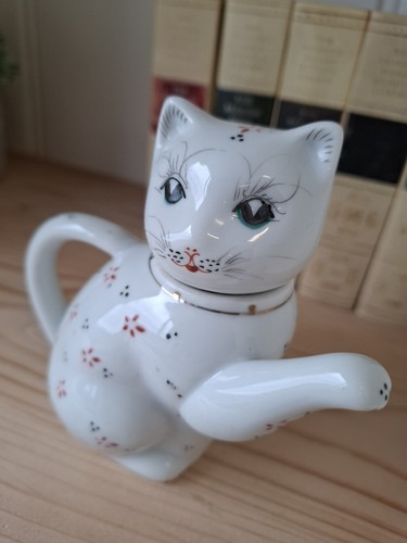 Vintage chinese lucky cat - vintage,