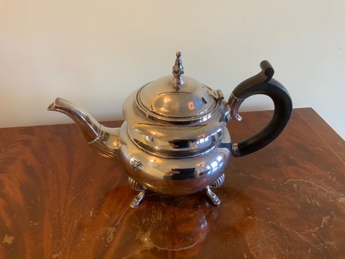 Silver plated tea pot - silver,