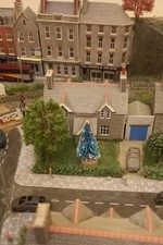 Christmas Tree For N Gauge Model Railway Layout 5cm High & Decorated