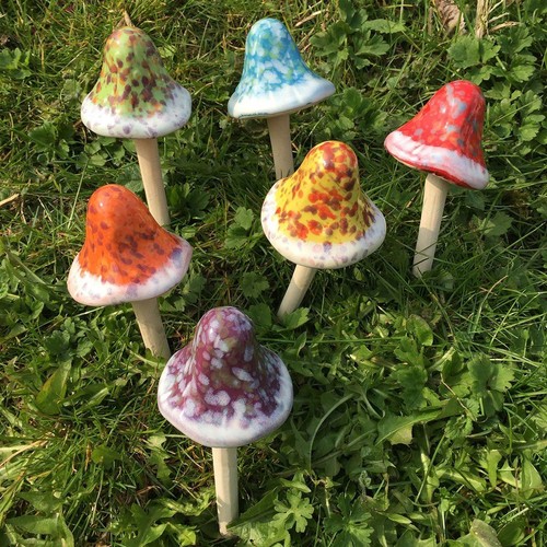 Garden ornaments toadstools - 6,