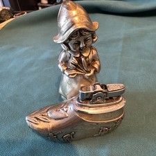 VINTAGE GAS TABLE SILVER LIGHTER NUDE GIRL made in JAPAN - UNTESTED