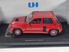 Universal Hobbies 1:18 Renault