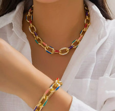 TRENDY STYLISH - GOLD