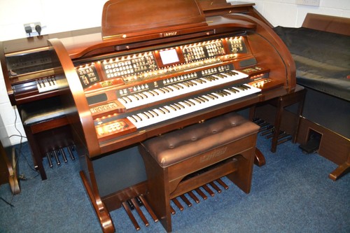 Lowrey tribute organ - lowrey,