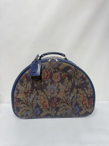 Vintage floral tapestry - floral, vanity
