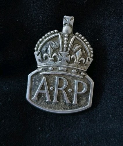 Vintage ww2 arp badge - vintage,