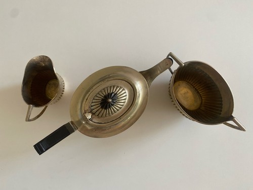Silver plated tea set with - tea,
