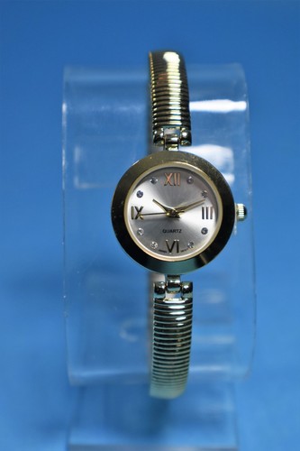 Ribbed texture watch avon - texture,