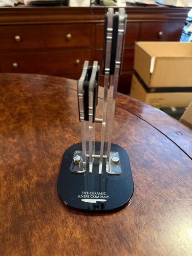 The ceramic knife - company, slot