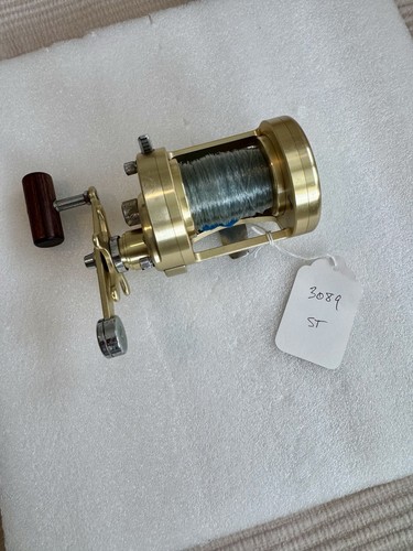 Shimano calcutta 700 gold - shimano,
