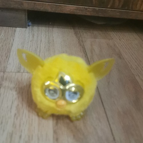 Limited edition gold furby - limited,