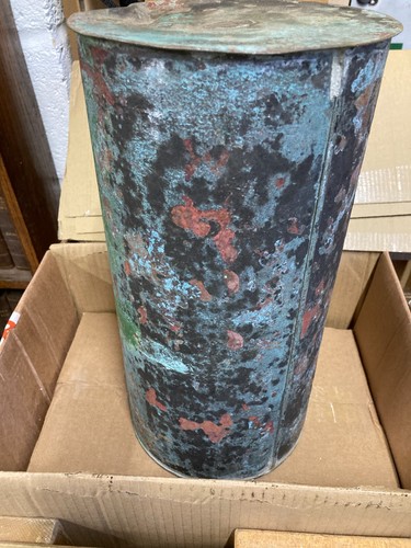Copper cylinder stand - /, plinth