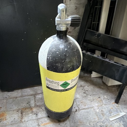 Diving oxygen tanks scuba - x, 2
