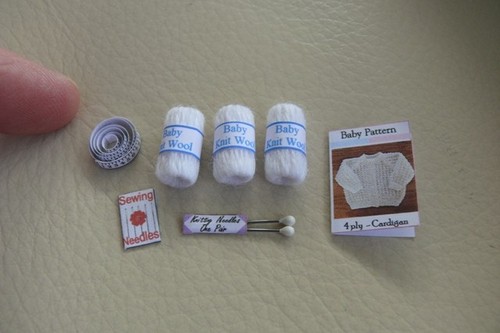 12th dolls house - 1/, shop