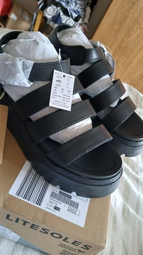 Ladies sandals size - new, with