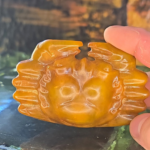 Nephrite jade crab 3x2x1.1"