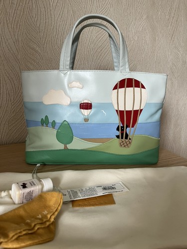 Radley and away - up,