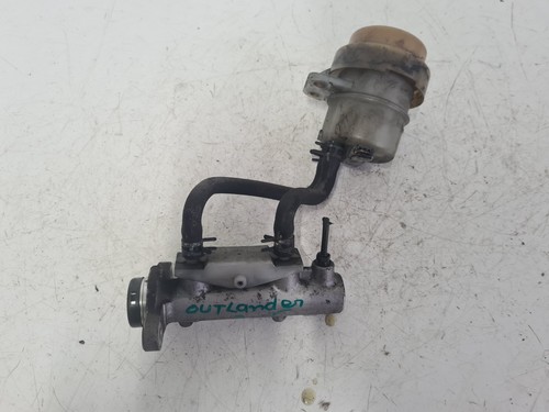 Mitsubishi outlander mk1 2005 - mitsubishi,