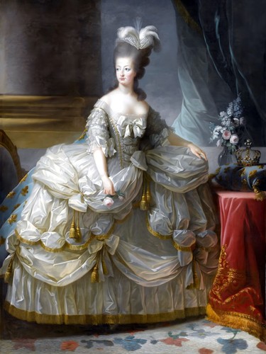 Marie antoinette court - antoinette,