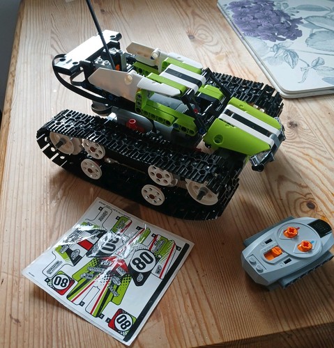 Lego technic tracked racer - lego,