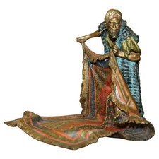 FINE ANTIQUE CIRCA 1910 FRANZ BERGMAN COLD PAINTED BRONZE CARPET SELLER STATUE