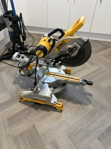 Dewalt dws727 250mm double - dewalt,