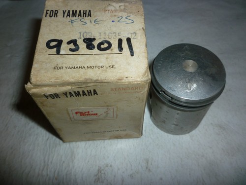 Yamaha piston ring set - &,