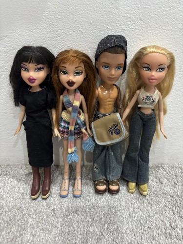 Bratz doll bundle - bratz,