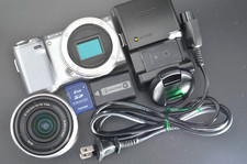 Sony Alpha NEX-5N 16.1MP