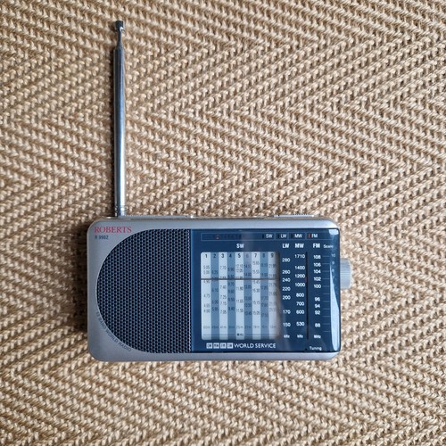 Roberts r9962 portable - r9962, world