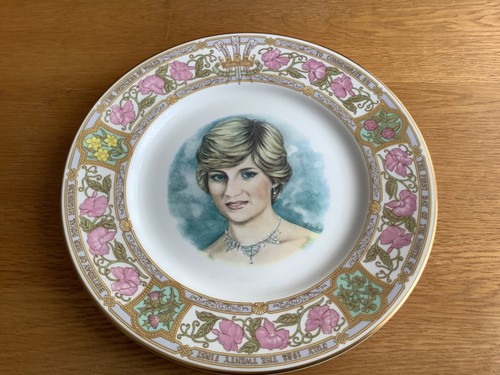 Caverswall commemorative plate - commemorative,
