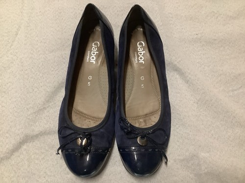 Navy blue ballet ballerina
