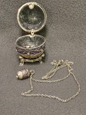 Egg With Matching Necklace