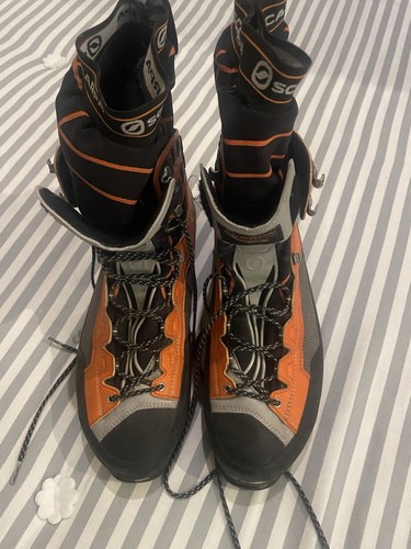 Scarpa mountaineering boots - scarpa, b3