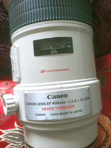 Canon 400mm 8 is - ef, f/2.8