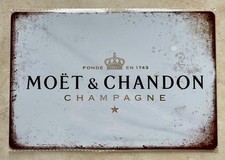 MOET & CHANDON CHAMPAGNE METAL