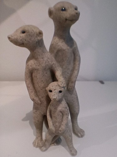 Fountasia sculptures meerkat - sculptures,