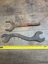 Vintage Ransomes 690 S Shaped