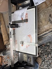 Keencut Ultimat picture frame mount cutter